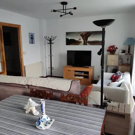 Preciosa Casa De 4 En Pleno Corazon Del Camino De Santiago!