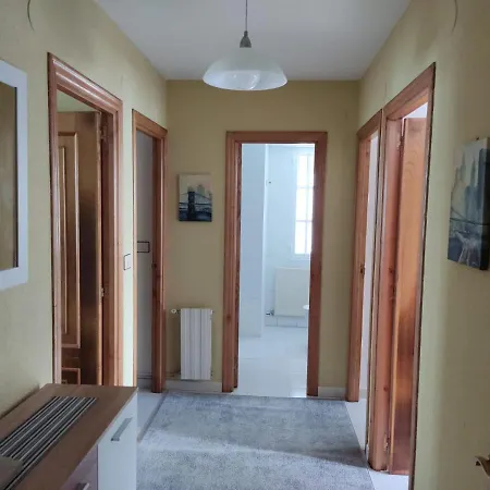 Preciosa Casa De 4 En Pleno Corazon Del Camino De Santiago!