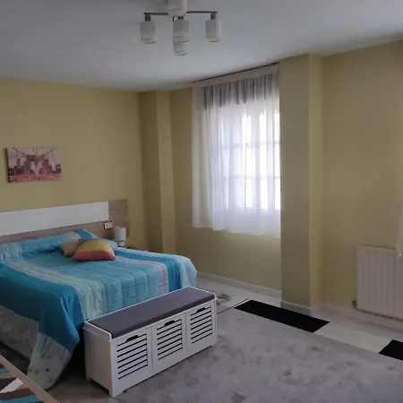 Preciosa Casa De 4 En Pleno Corazon Del Camino De Santiago! * Palas de Rei